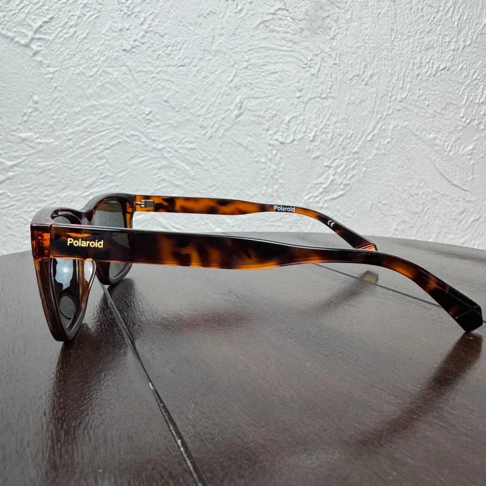Polaroid tortoise shell